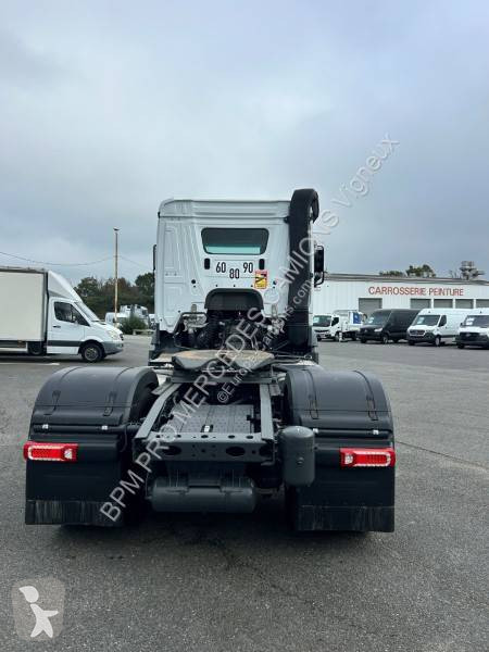 Traktor Mercedes