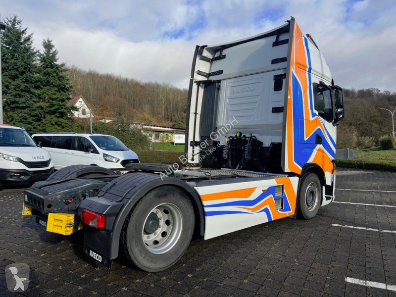 Tahač Iveco AS 440S48 / P S-Way