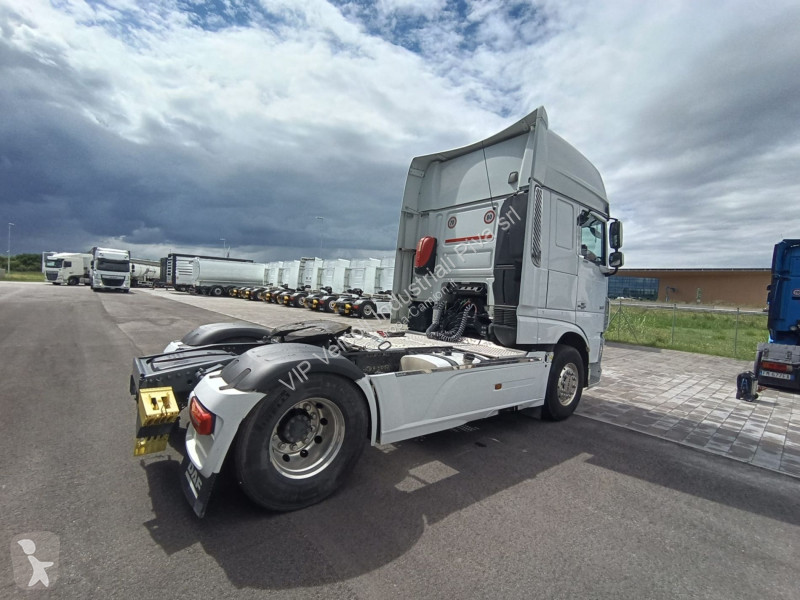 Tracteur DAF XF 530 FT