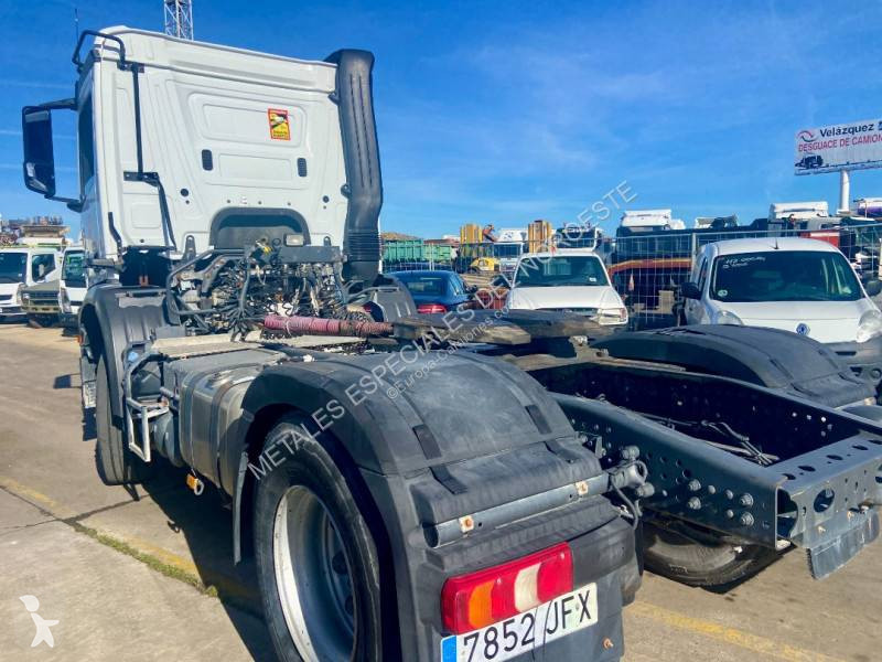 Traktor Mercedes
