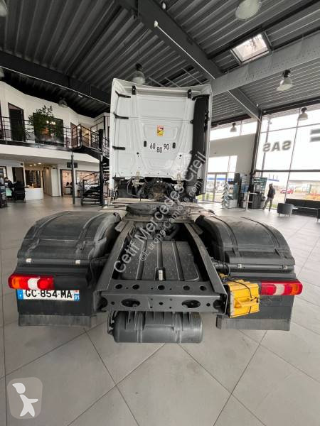 Tractor Mercedes