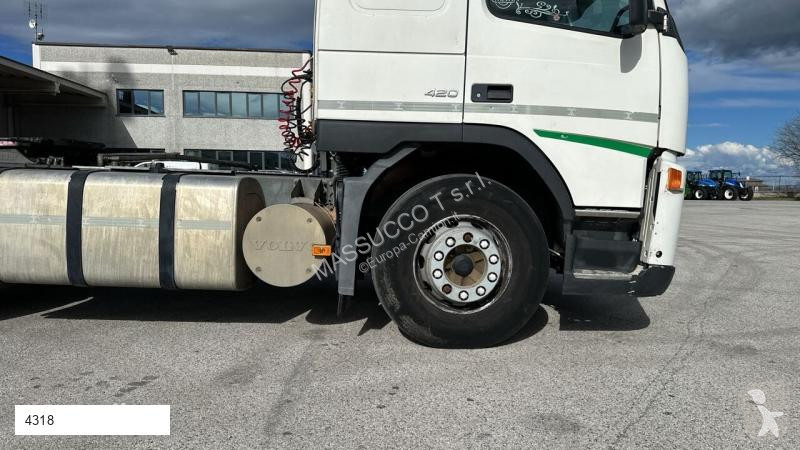 Traktor Volvo FM 9 4x2