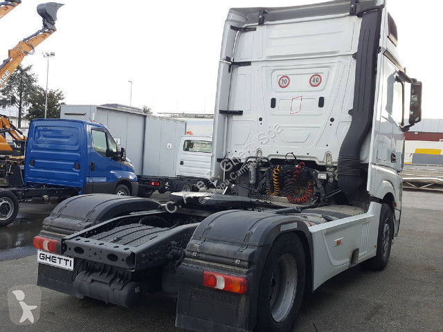 Tractor Mercedes Actros 1853