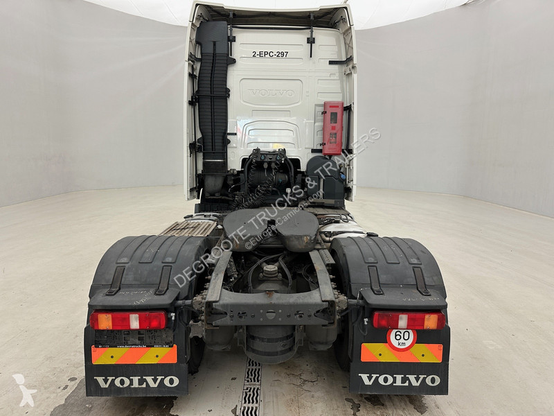 Traktor Volvo FH  Globetrotter - ADR