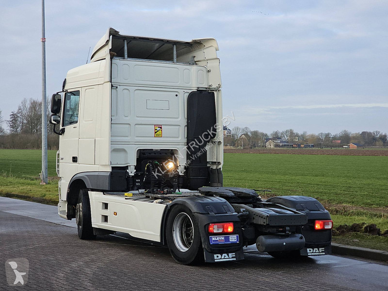Traktor DAF 450 SPACECAB SKIRTS