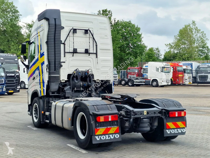 Traktor Volvo 13500 Globetrotter 4x2 - I...