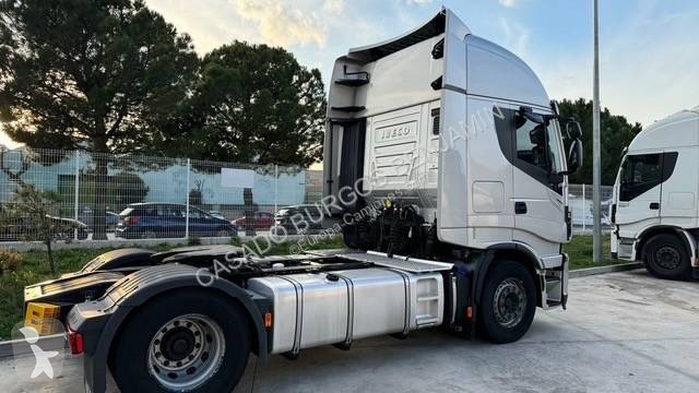 Traktor Iveco