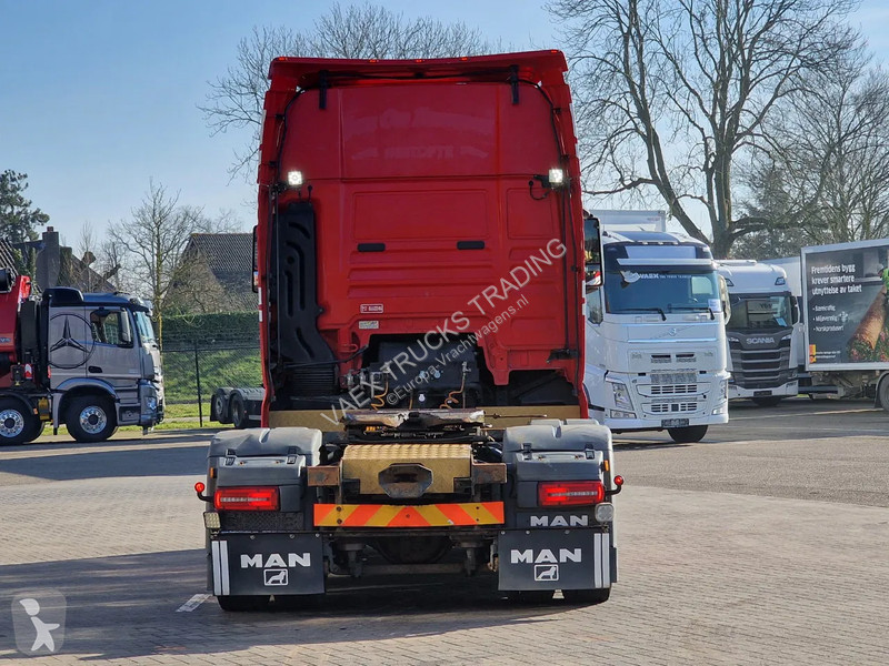 Traktor MAN 26.560 XXL 6x2/4 - Custom interior...