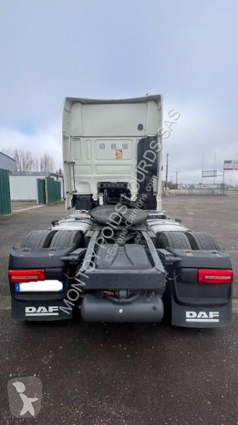 Tracteur DAF 530