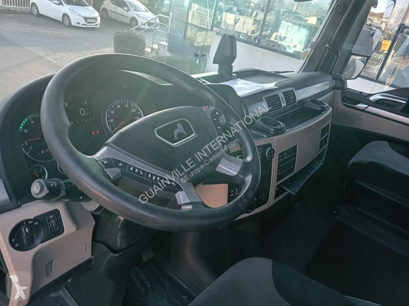Tracteur MAN 18.500