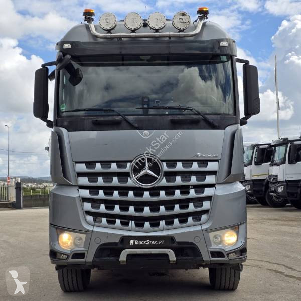 Tracteur Mercedes 2663