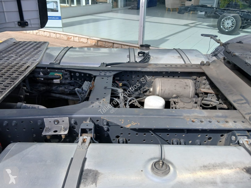 Traktor Iveco  460 AUTOMATICO  INTARDER ADR