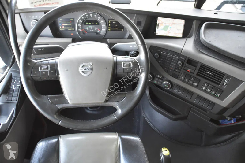 Tractor Volvo 16750 Globetrotter XL 6x2 -...