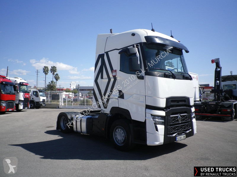 Traktor Renault