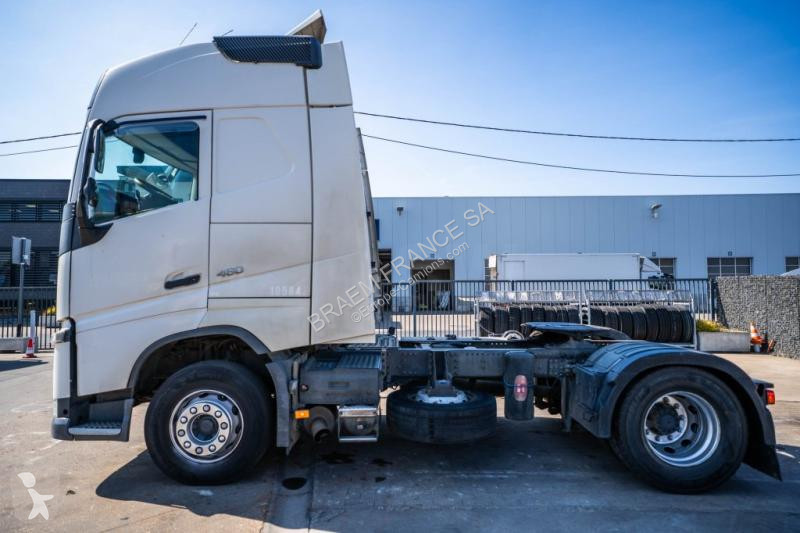 Cap tractor Volvo FH 4