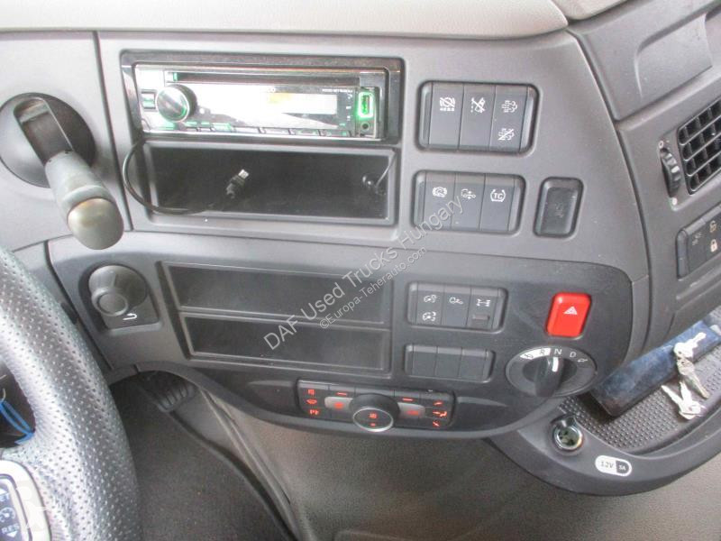 Tahač DAF 480 FT LOW DECK 4X2