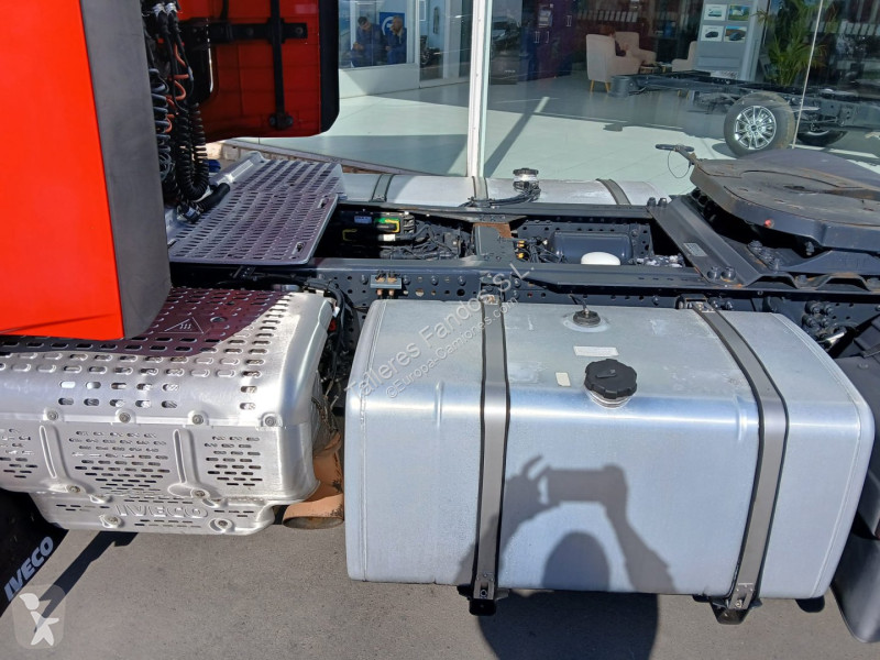 Cabeza tractora Iveco  460 AUTOMATICO CON INTARDER