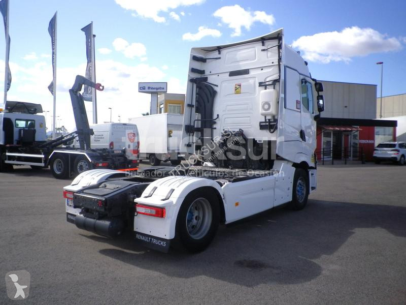 Traktor Renault  T520 HIGH SLEEPER CAB
