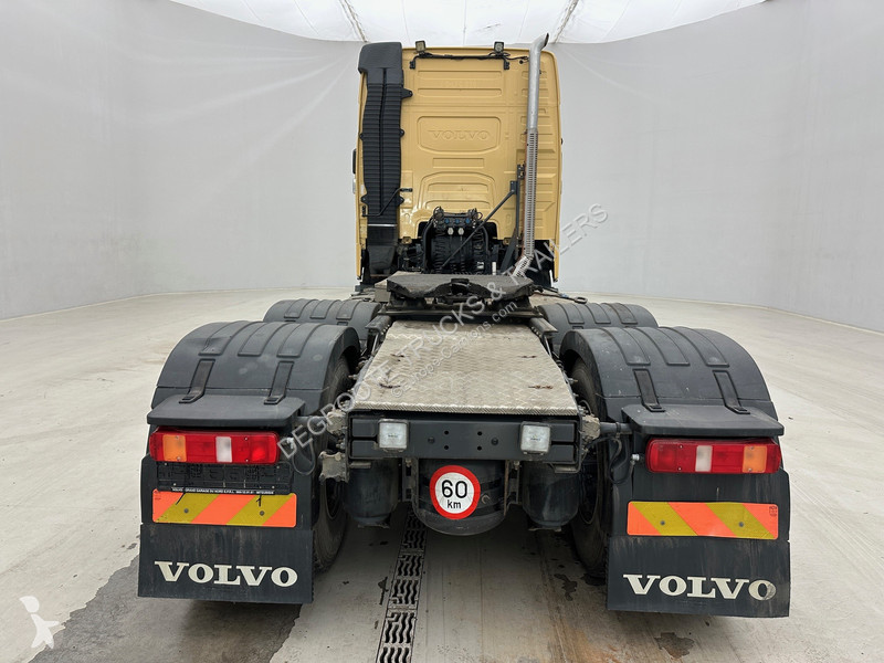 Tahač Volvo 750 - 6x4