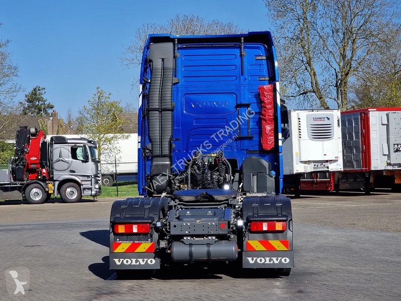 Traktor Volvo 13500 Globetrotter XL 6x2 - I...