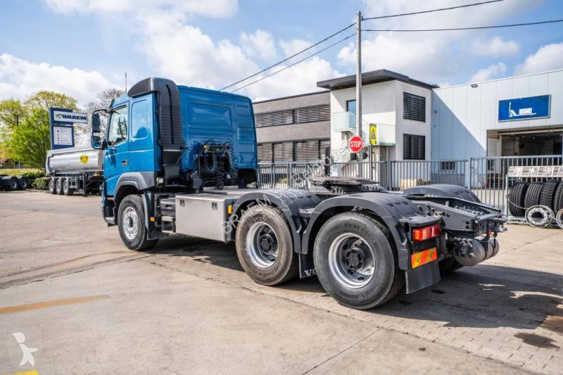 Traktor Volvo 460-6x4