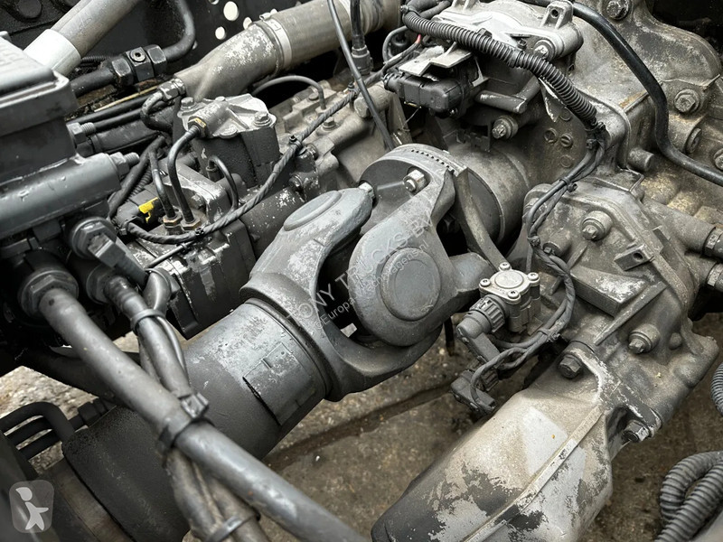Traktor Mercedes 1851 4X2 Tractor-unit...