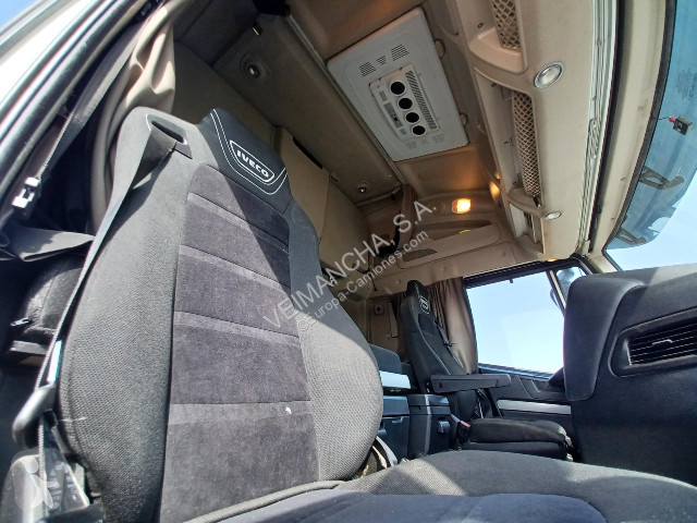 جرار Iveco Stralis AS440S48T/P