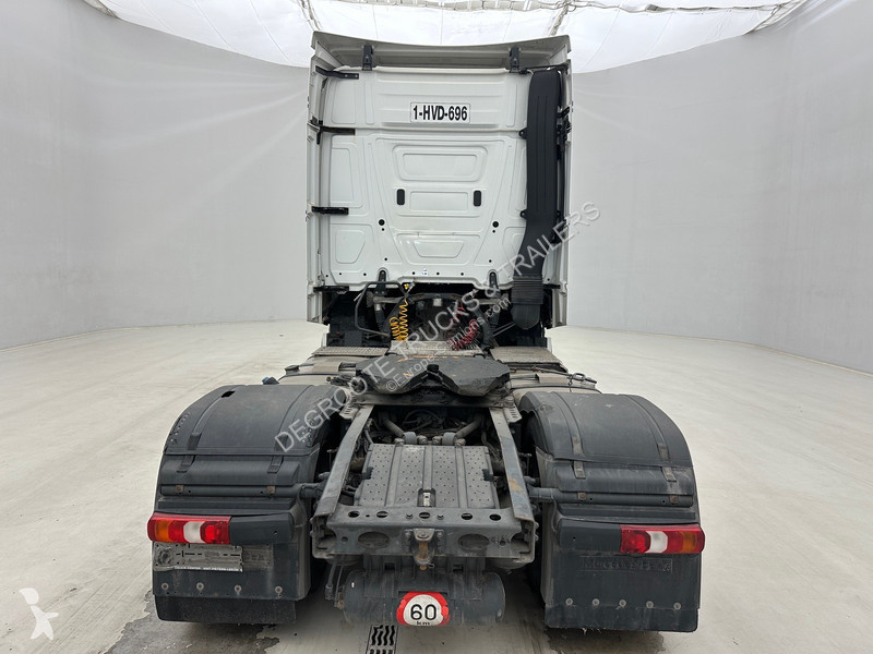 Traktor Mercedes 1842
