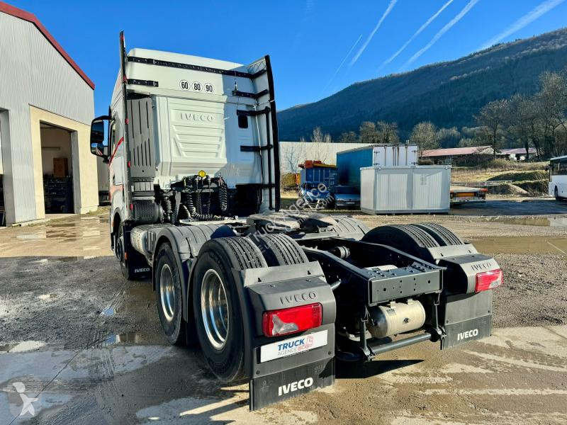 Traktor Iveco 570
