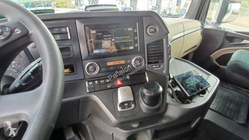 Traktor Mercedes