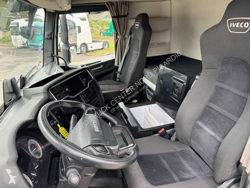 Traktor Iveco