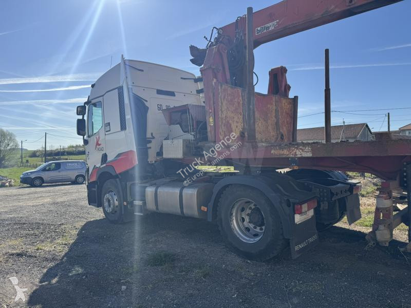 Traktor Renault T-Series T-Series