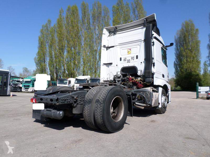 Traktor Mercedes 1845