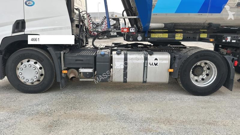 Traktor Renault T3SP38