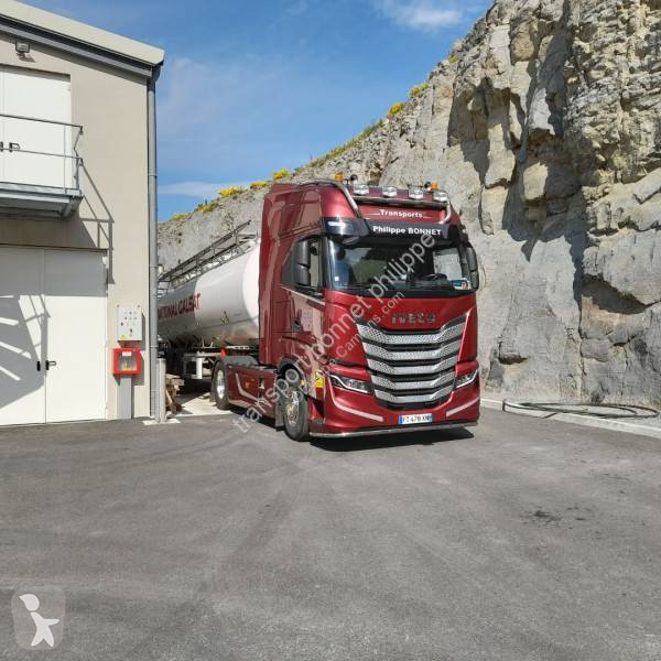 Tracteur Iveco