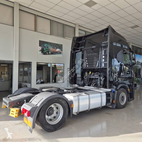 Traktor Iveco