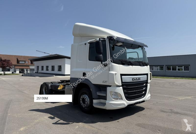 Traktor DAF CF 400
