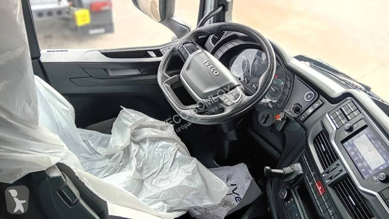 Cabeza tractora Iveco