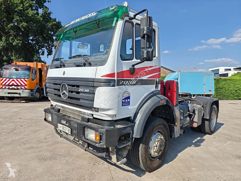 Traktor Mercedes 2038 V8 AS 4X4