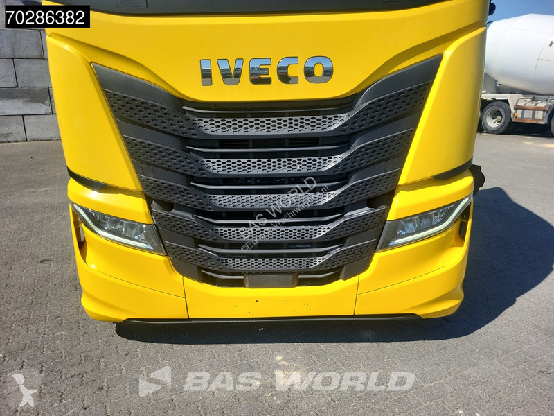 Trekker Iveco S-Way 460 4X2 Retarder Mega ACC...