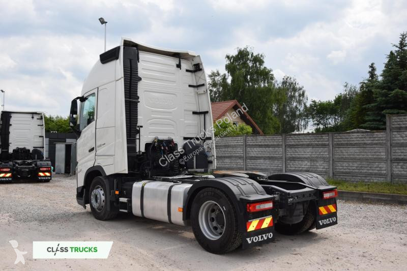 Traktor Volvo 500 Globetrotter XL