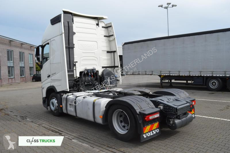 Tahač Volvo 500 Globetrotter XL Varios