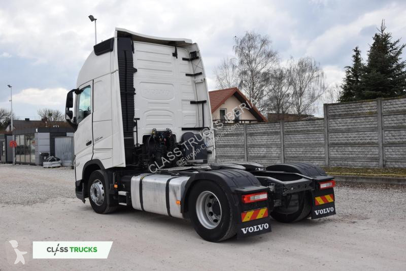 Traktor Volvo 500 Globetrotter XL