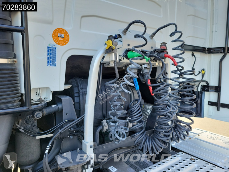 Traktor Volvo 500 4X2 2x Tanks VEB+ I-Park Cool...
