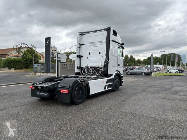 Trattore Stradale Mercedes New L ProCabin 1845 LS