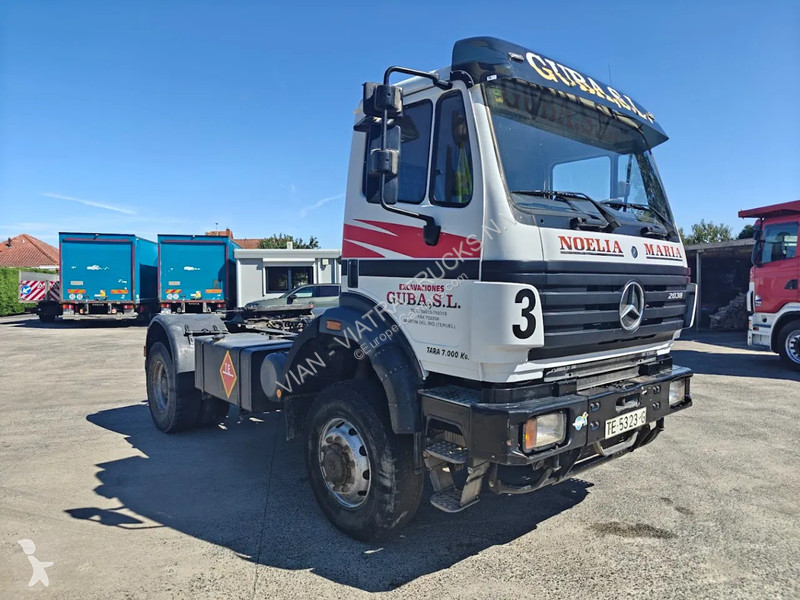 Traktor Mercedes 2038 V8 AS 4X4