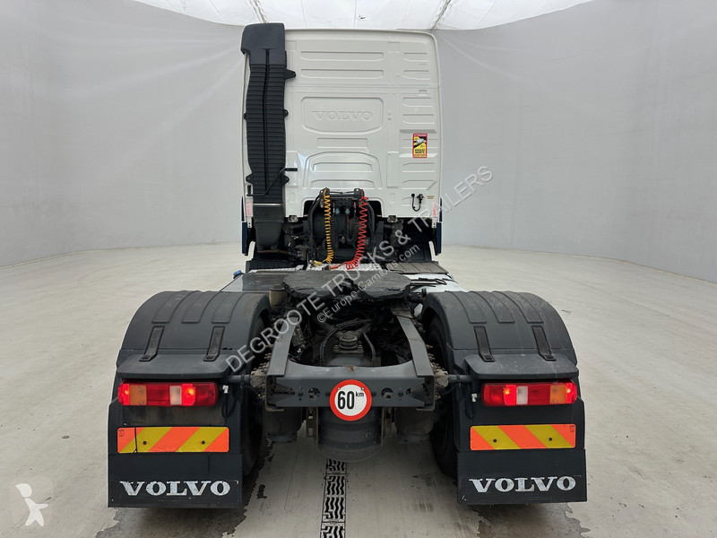 Traktor Volvo 420 Globetrotter - ADR