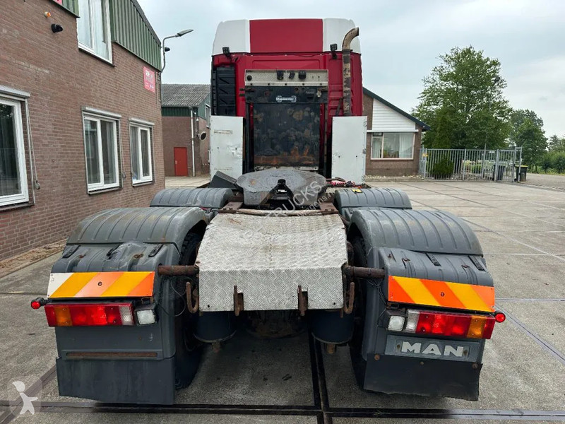 Tahač MAN 33.530 6X4 MANUEL GEARBOX 70 TON
