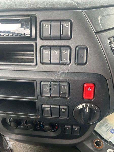 Trekker DAF .440 -440 Space Cab, Full spoilers !!