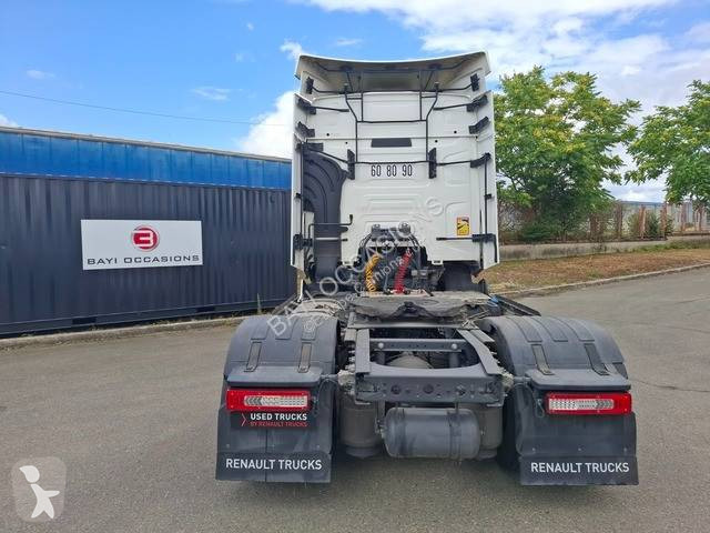 Tahač Renault